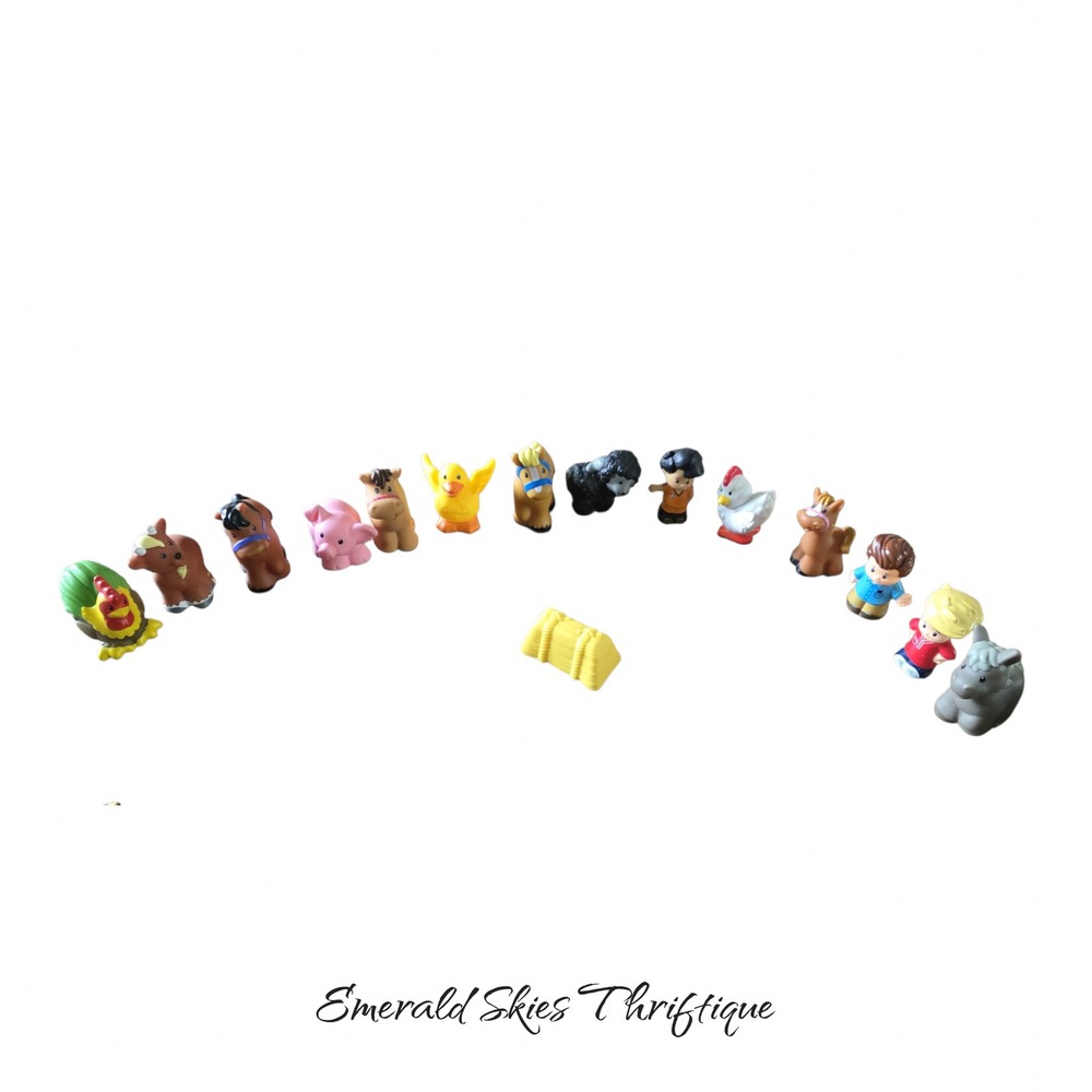 Little people farm animals and people lot of 14 horses sheep people  free ship